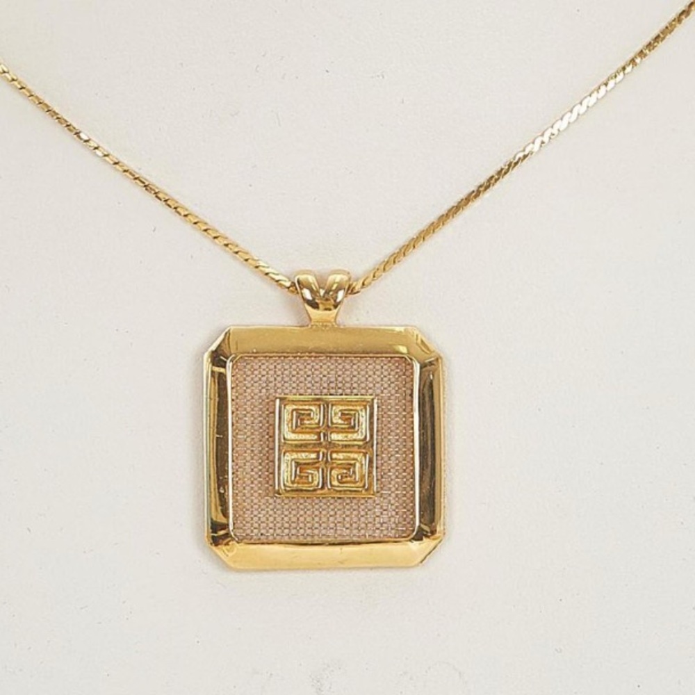 RARE 1980 Gold tone GIVENCHY necklace AUTHENTIC + COA 4 G’s